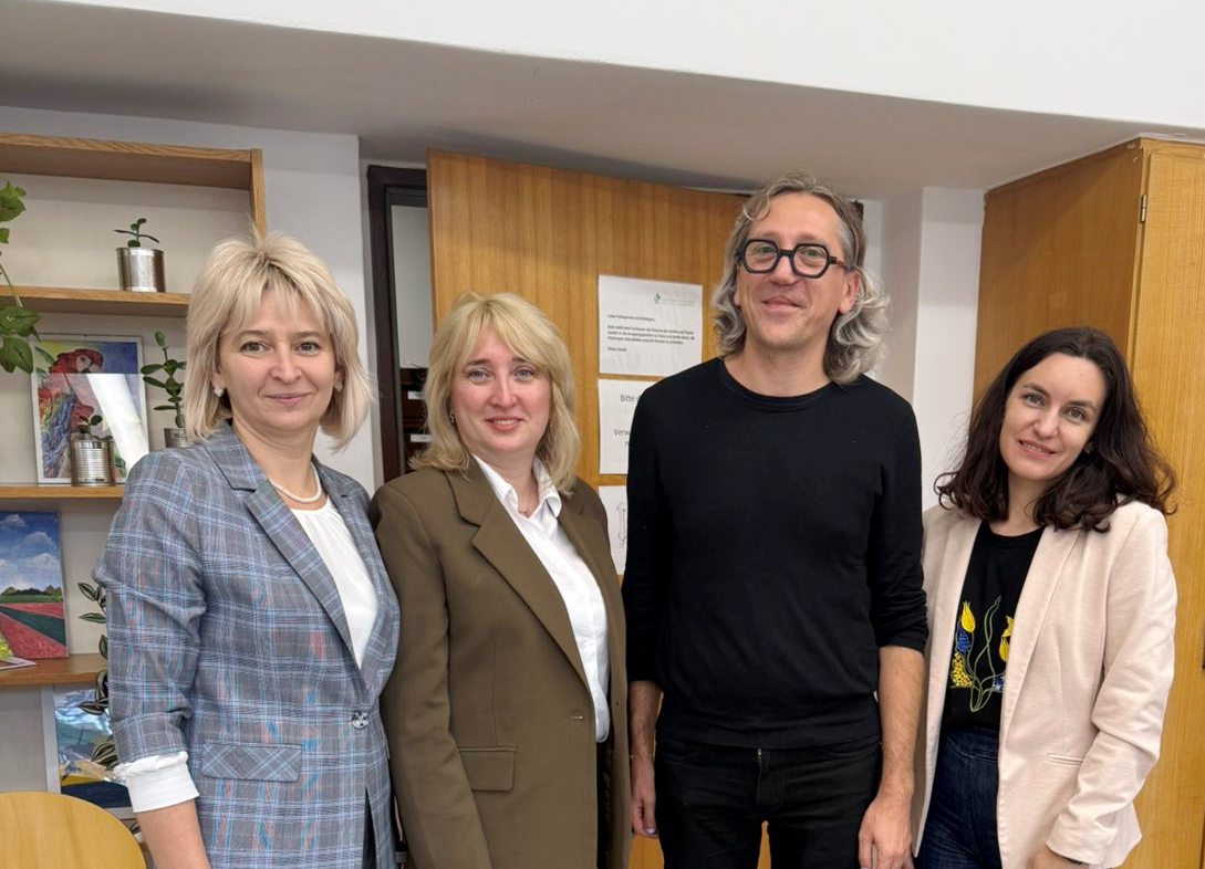 З доктором Юрієм Назарко у кризовому центрі ÜBERLEBEN